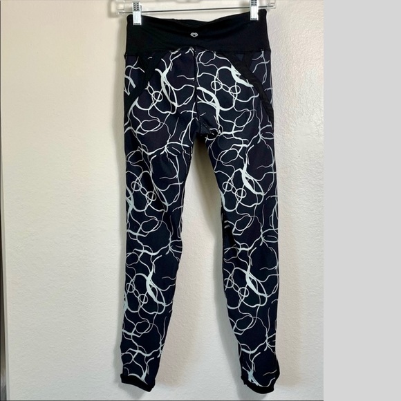 Activewear Colosseum MCMXCII Emily legging cuff detail S dance Gym ribbon - Picture 3 of 16